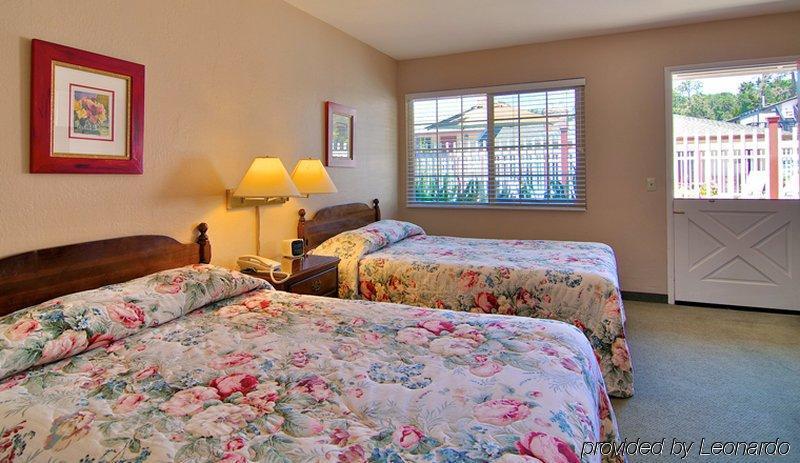 Svendsgaard'S Inn Carmel-by-the-Sea Oda fotoğraf