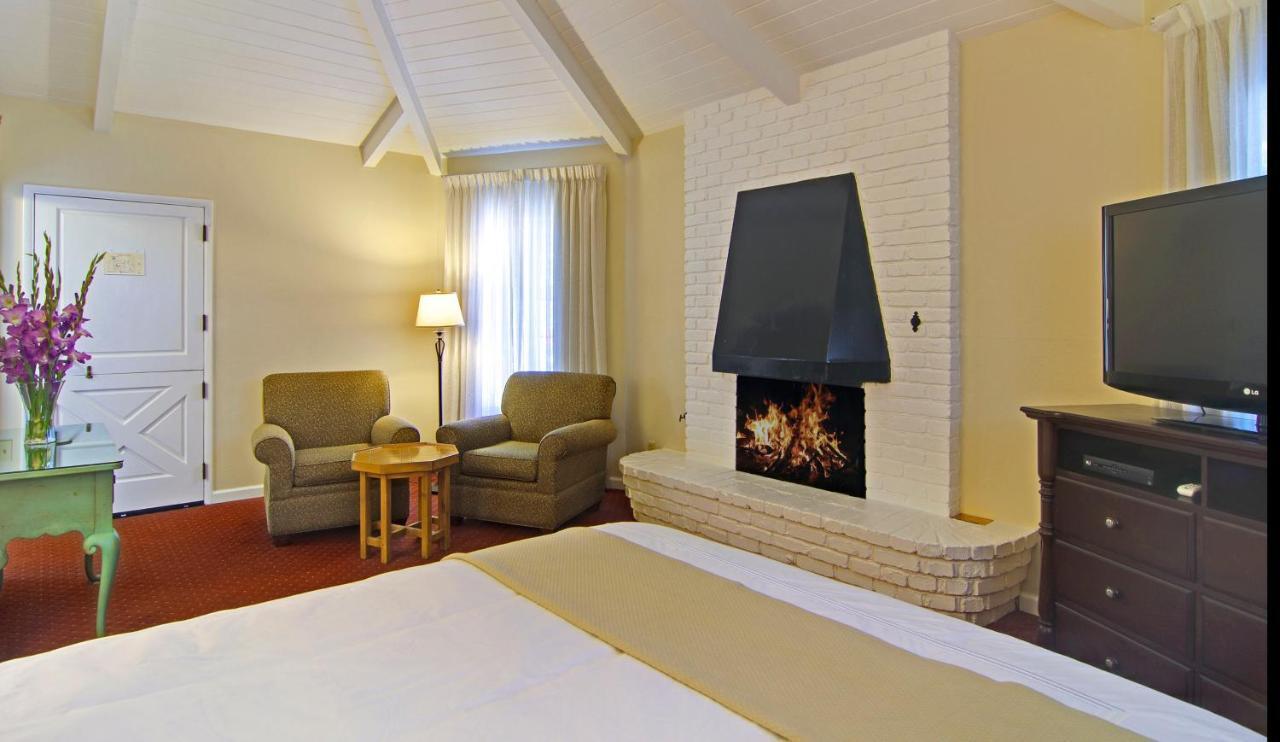 Svendsgaard'S Inn Carmel-by-the-Sea Oda fotoğraf